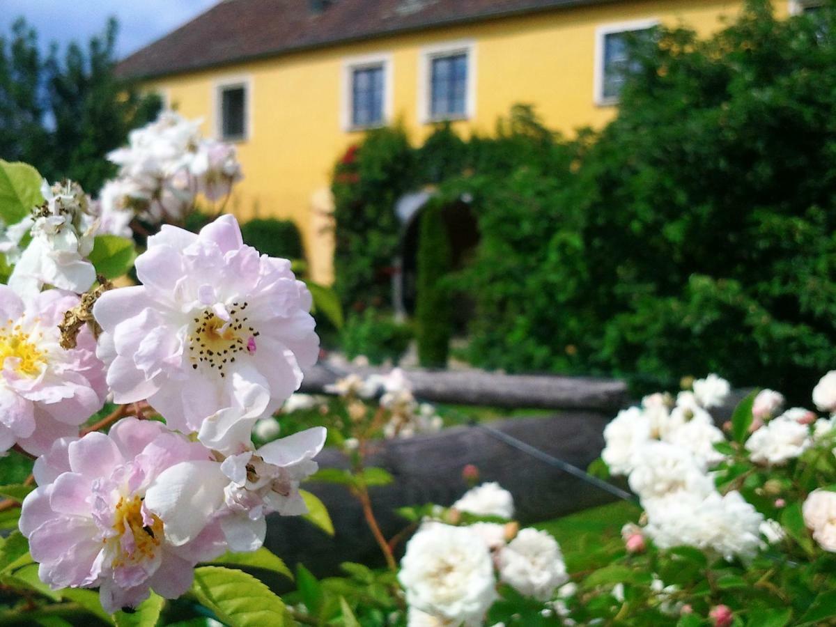 Marienschloessl Bed & Breakfast Wiedendorf Exterior photo